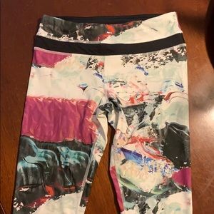 EUC Lululemon capris